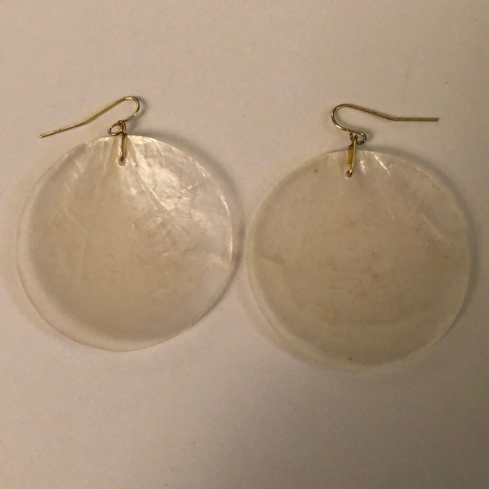 Shell earrings